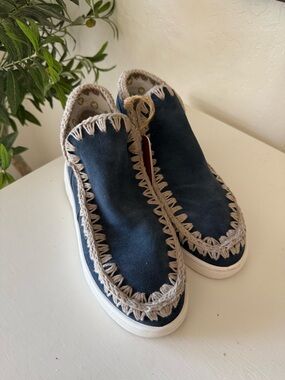 Mou Navy Slip-On with Beige Crochet Trim